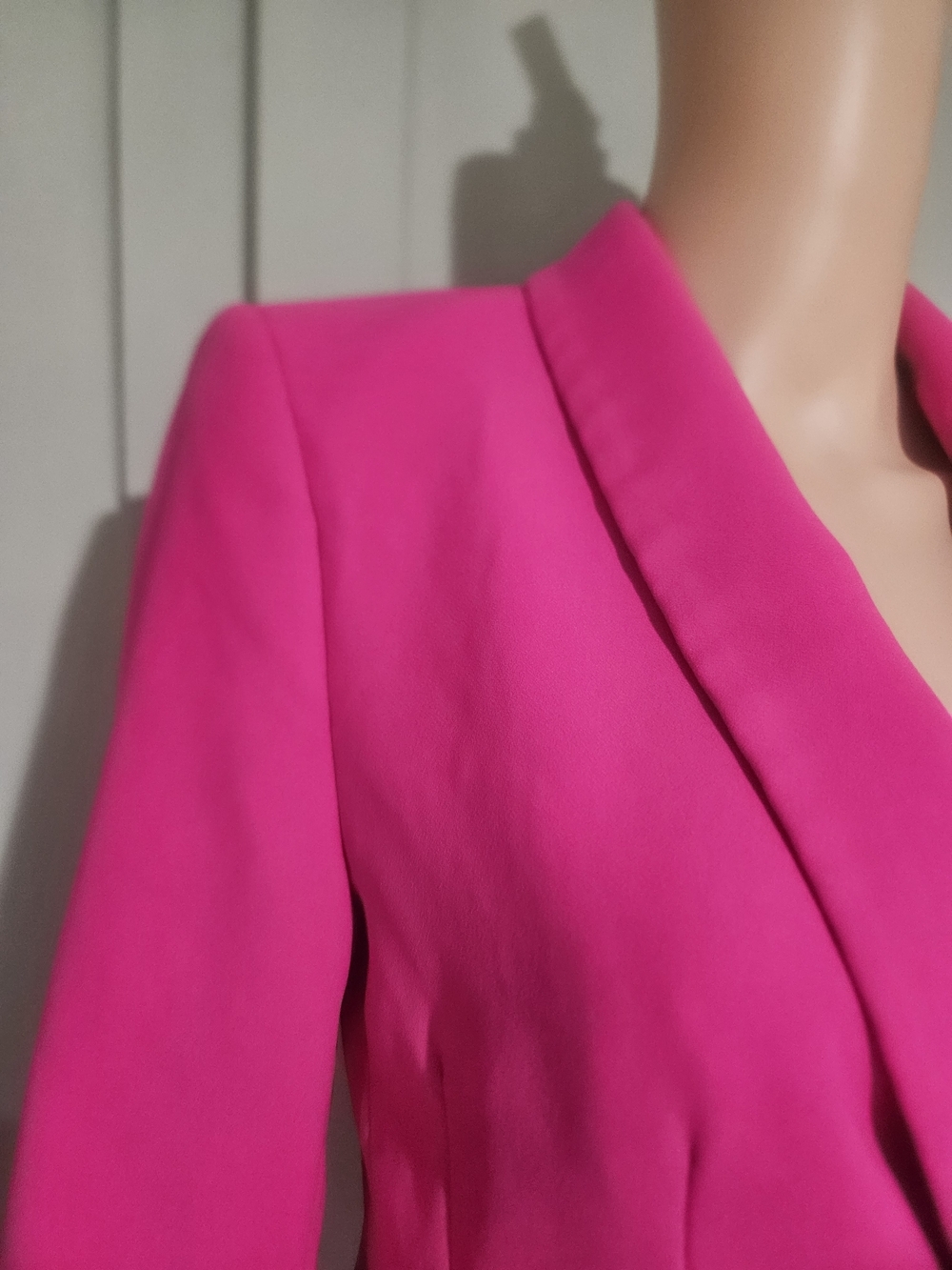 Zara Hot Pink Blazer NWOT Structured Tailored Jacket Statement. Size Small - Picture 15 of 16